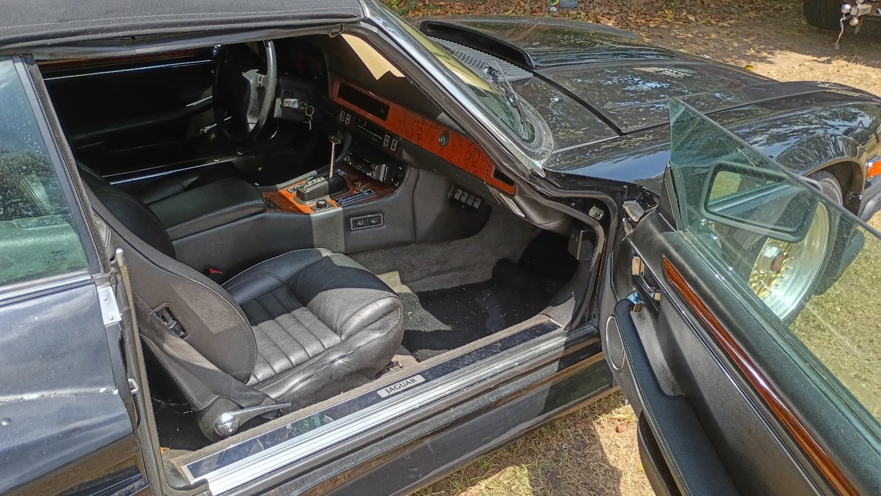 1990 Jaguar XJS - Image 9 of 18