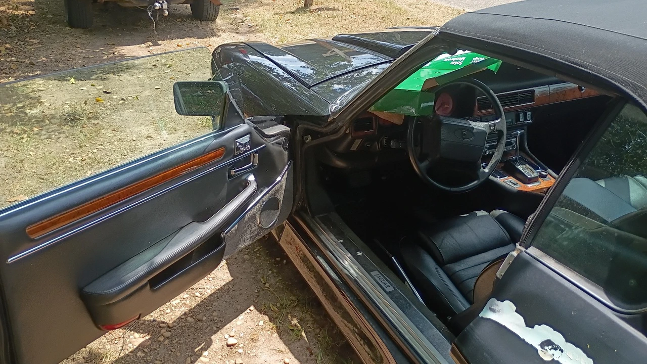 1990 Jaguar XJS - Image 8 of 18
