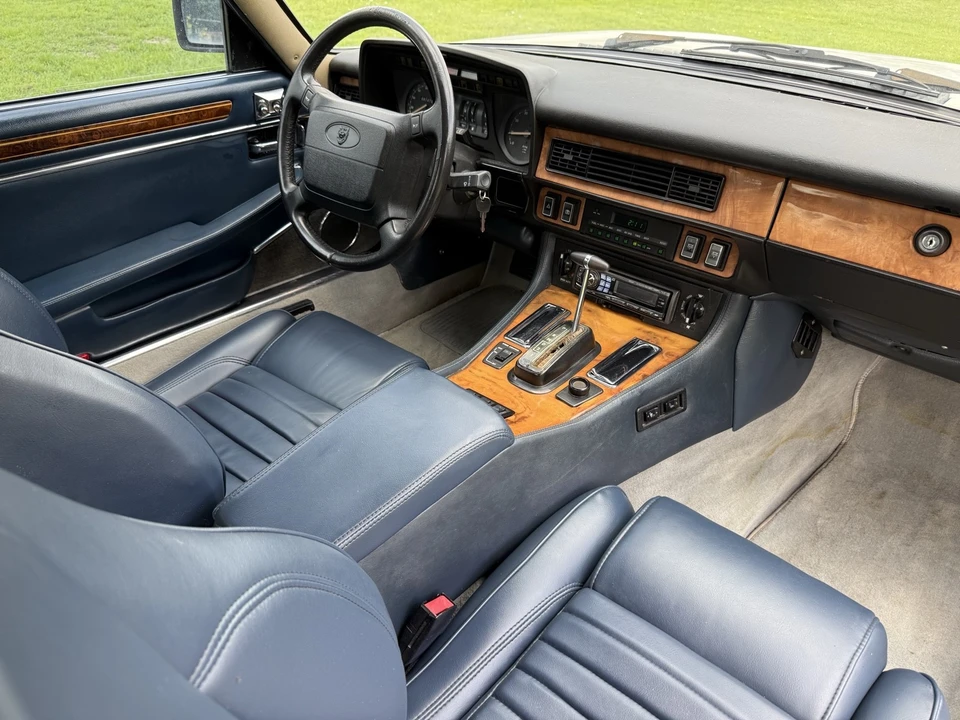 1990 Jaguar XJS - Image 29 of 31