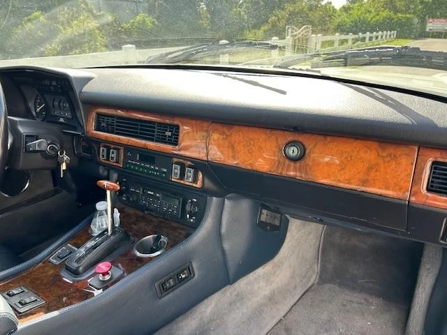 1990 Jaguar XJS - Image 11 of 16