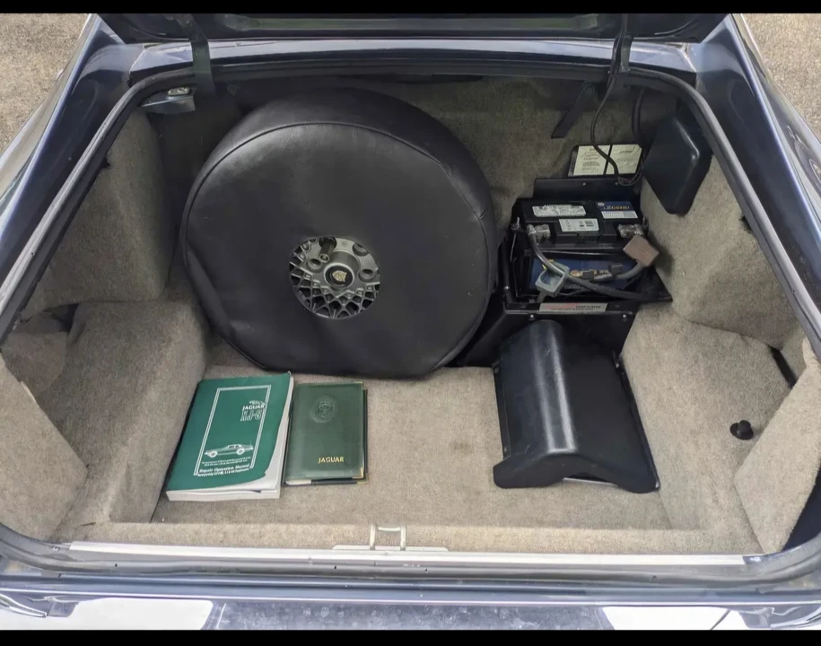 1990 Jaguar XJS - Image 14 of 17