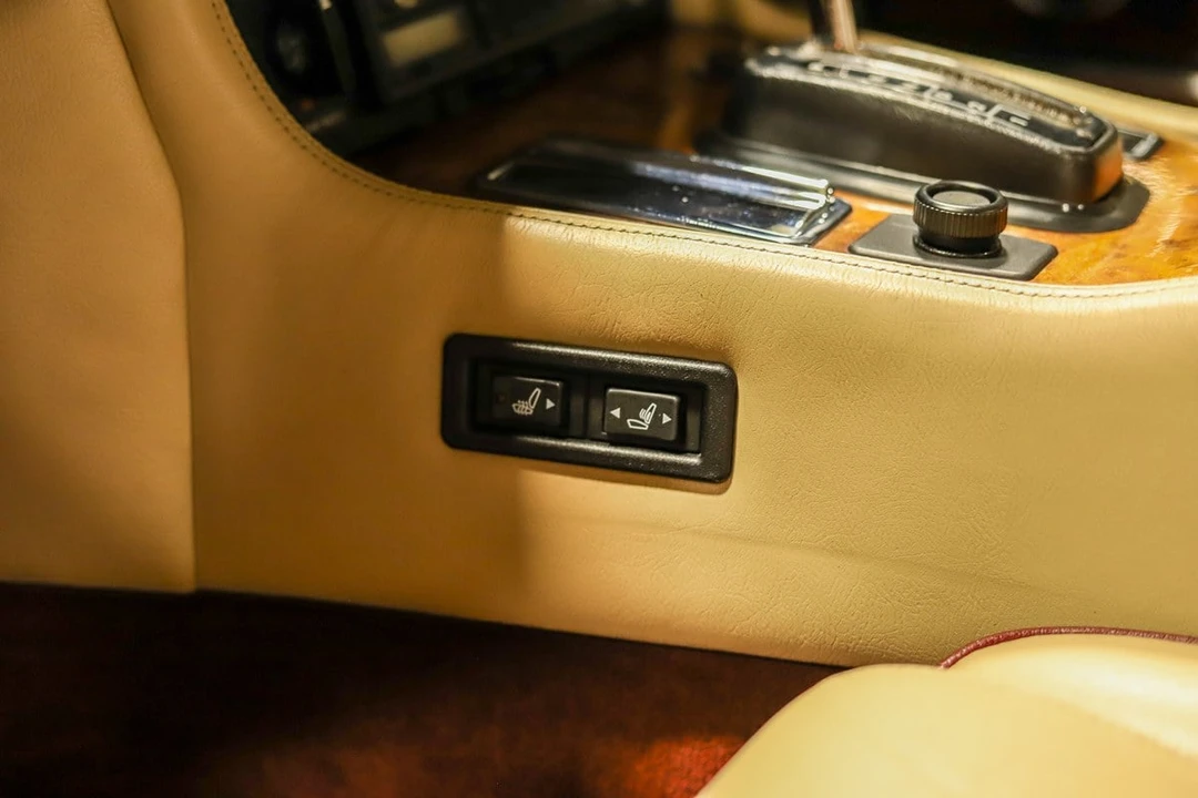 1990 Jaguar XJS Pre-Facelift V12 - Image 25 of 30