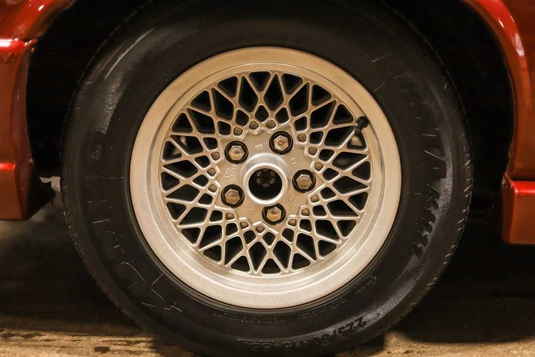 1990 Jaguar XJS Pre-Facelift V12 - Image 13 of 30