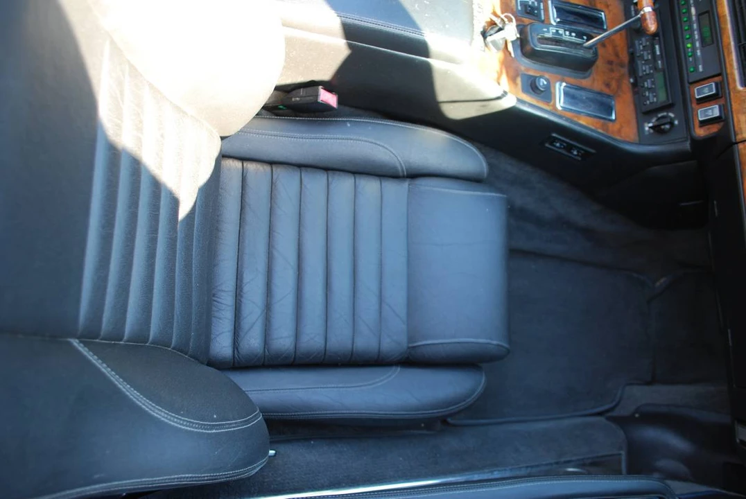 1990 Jaguar XJS Pre-Facelift V12 - Image 9 of 13