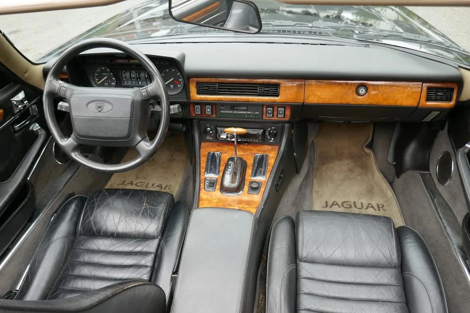 1990 Jaguar XJS Convertible - Image 12 of 19