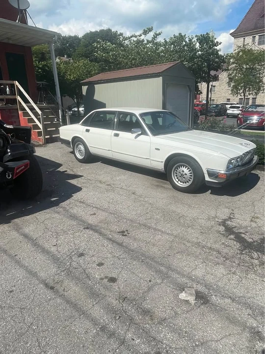 1990 Jaguar XJ40 XJ - Image 4 of 5