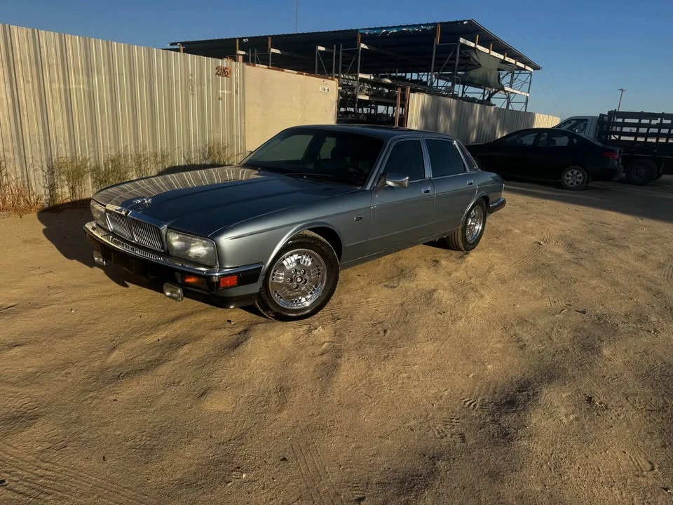 1990 Jaguar XJ40 XJ - Image 11 of 12