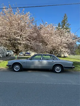 1990 Jaguar XJ6