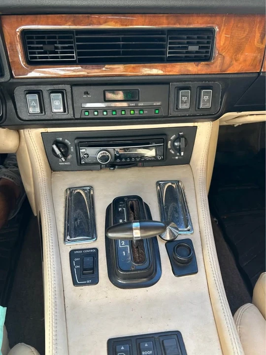1990 Jaguar XJS - Image 15 of 15