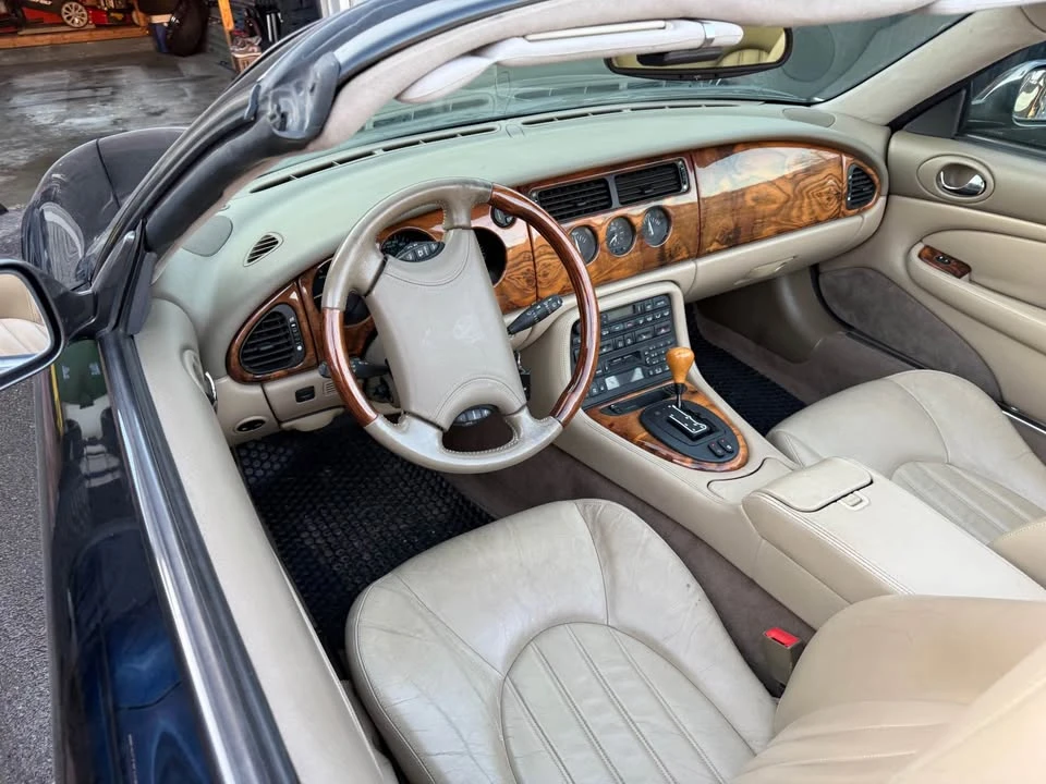 1990 Jaguar XK - Image 9 of 10