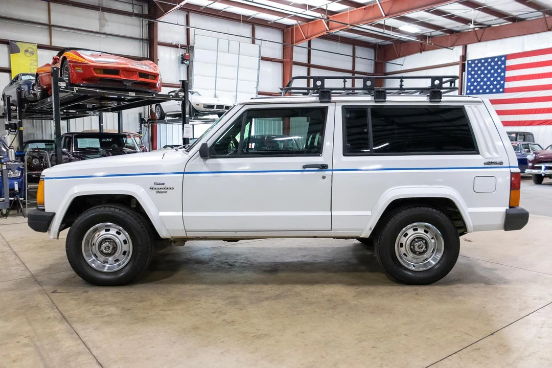 1990 Jeep XJ Cherokee - Image 3 of 31