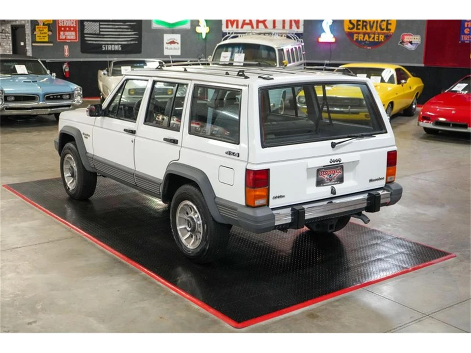 1990 Jeep XJ Cherokee - Image 12 of 31