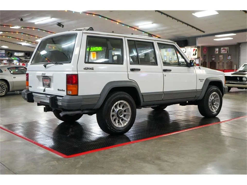 1990 Jeep XJ Cherokee - Image 22 of 31
