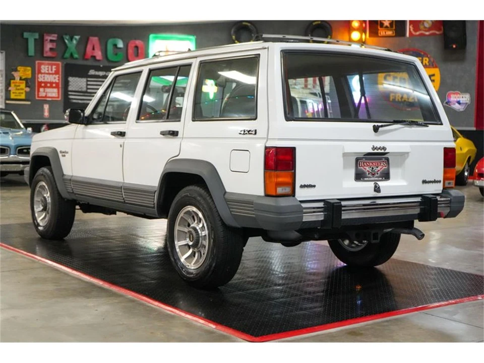 1990 Jeep XJ Cherokee - Image 20 of 31