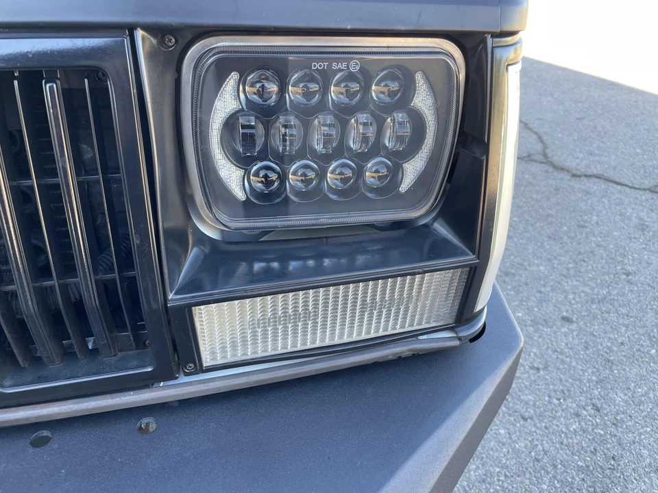 1990 Jeep XJ Cherokee - Image 12 of 31