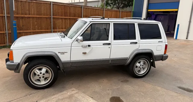 1990 Jeep Cherokee Laredo