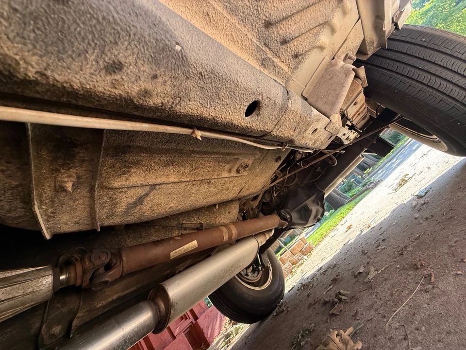1990 Jeep XJ Cherokee - Image 13 of 17