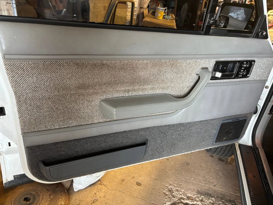 1990 Jeep Cherokee - Image 24 of 31