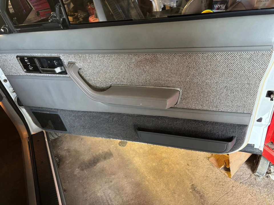 1990 Jeep Cherokee - Image 27 of 31