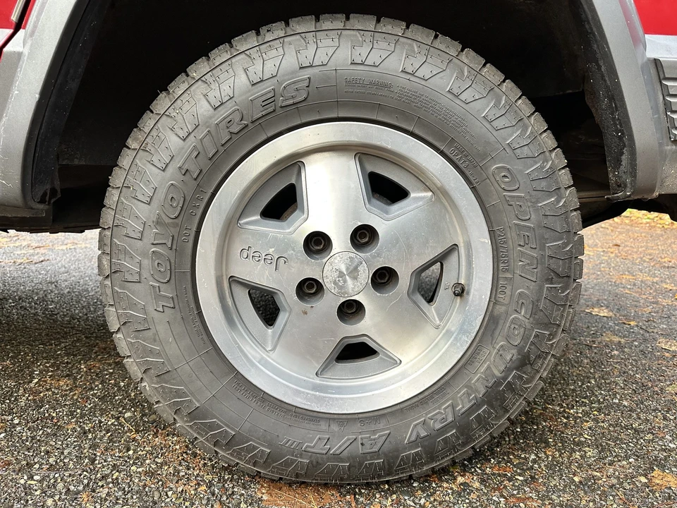 1990 Jeep XJ Cherokee - Image 18 of 31