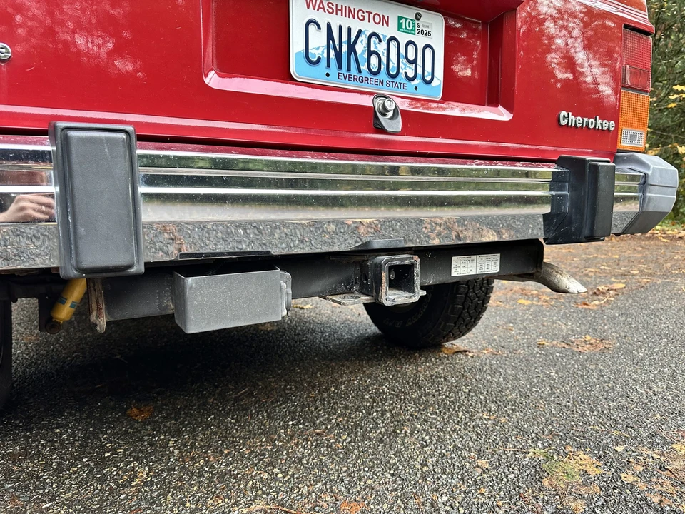 1990 Jeep XJ Cherokee - Image 15 of 31