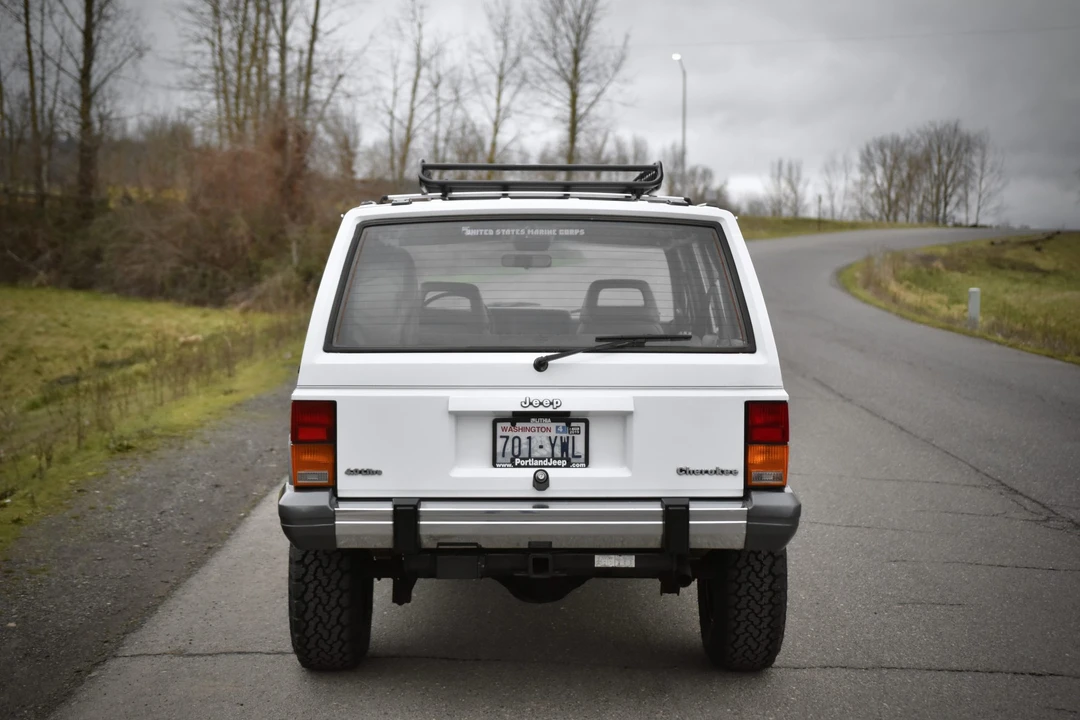 1990 Jeep XJ Cherokee - Image 29 of 31