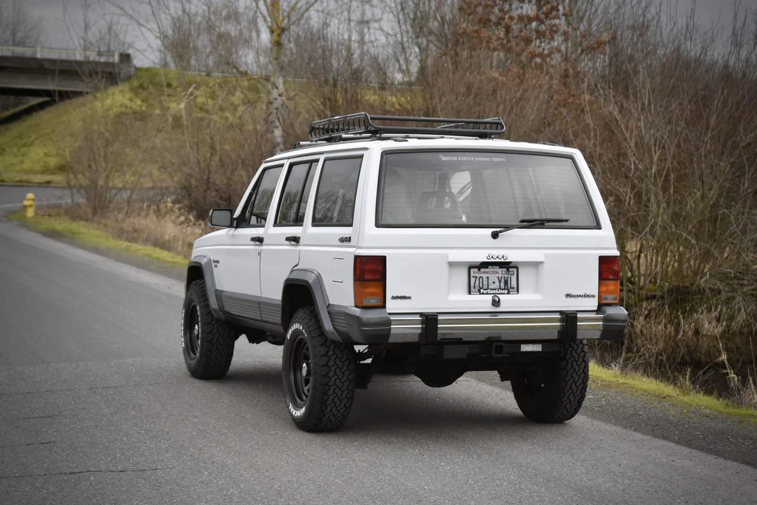 1990 Jeep XJ Cherokee - Image 26 of 31