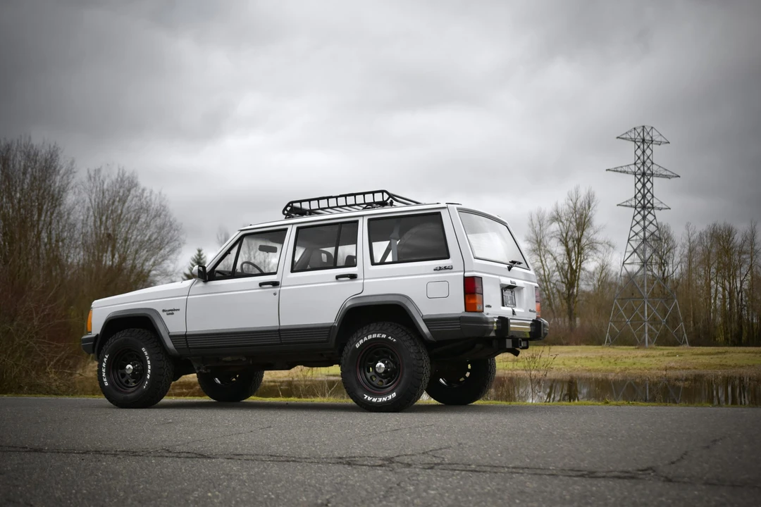 1990 Jeep XJ Cherokee - Image 20 of 31