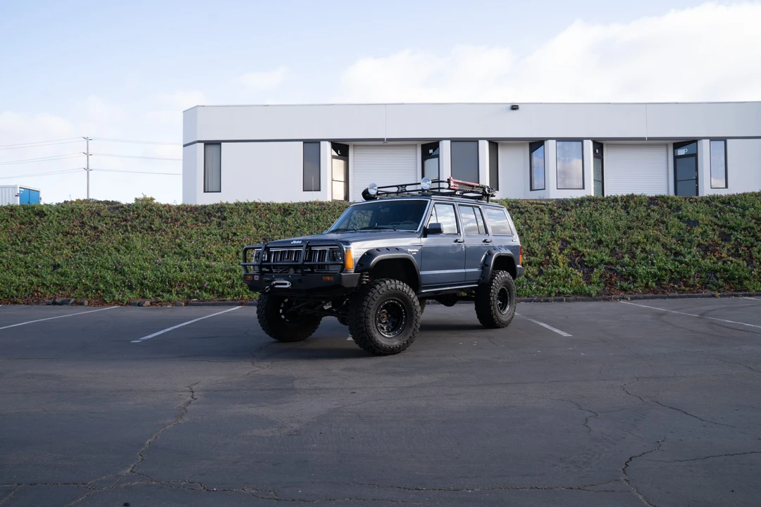1990 Jeep XJ Cherokee - Image 8 of 31