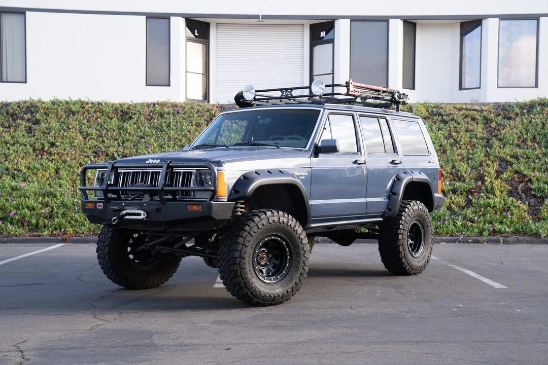 1990 Jeep XJ Cherokee - Image 12 of 31