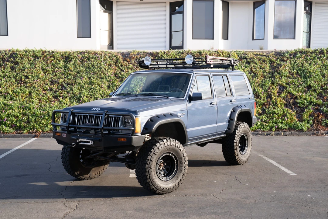 1990 Jeep XJ Cherokee - Image 19 of 31