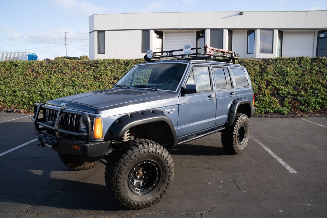 1990 Jeep XJ Cherokee - Image 19 of 31