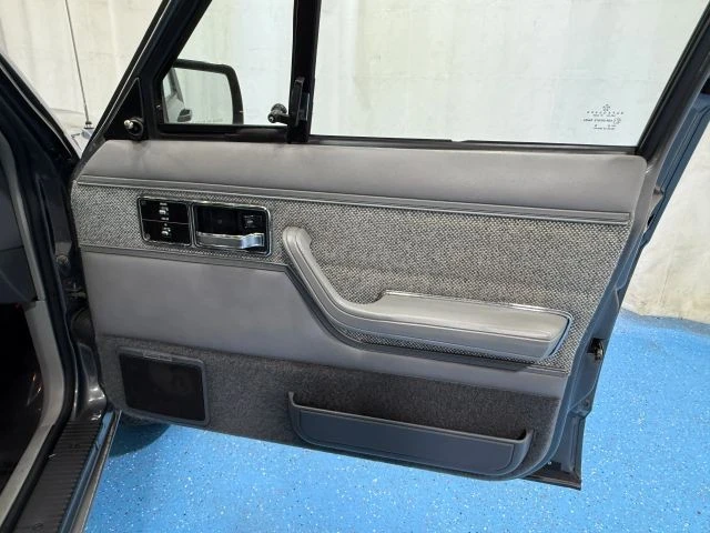 1990 Jeep XJ Cherokee - Image 28 of 31
