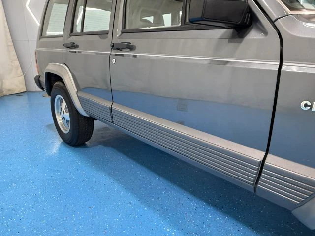 1990 Jeep XJ Cherokee - Image 11 of 31