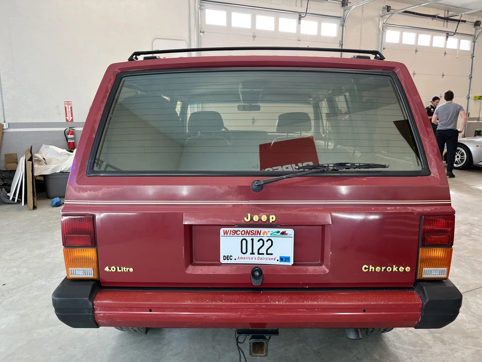 1990 Jeep XJ Cherokee - Image 10 of 31