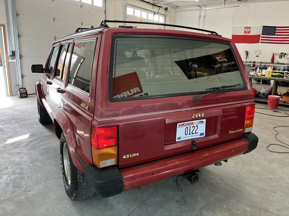 1990 Jeep XJ Cherokee - Image 8 of 31
