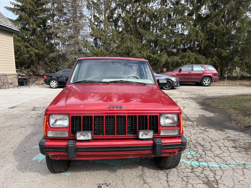 1990 Jeep XJ Cherokee - Image 25 of 31