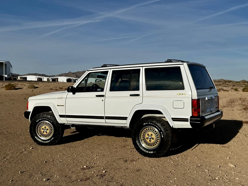 1990 Jeep XJ Cherokee - Image 26 of 31