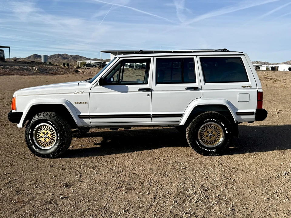 1990 Jeep XJ Cherokee - Image 29 of 31