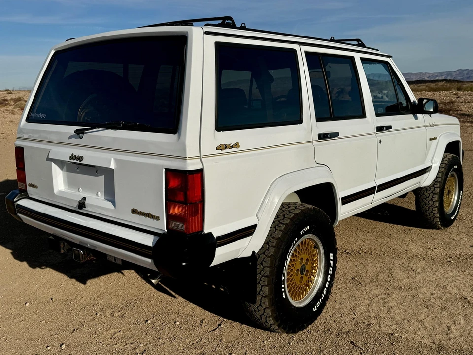 1990 Jeep XJ Cherokee - Image 22 of 31