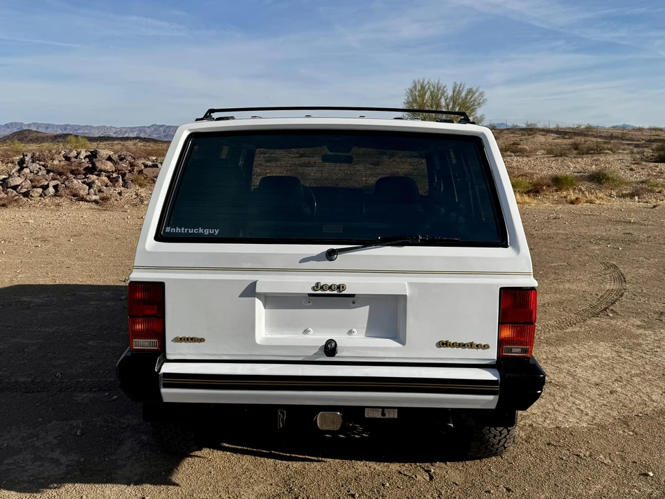 1990 Jeep XJ Cherokee - Image 24 of 31