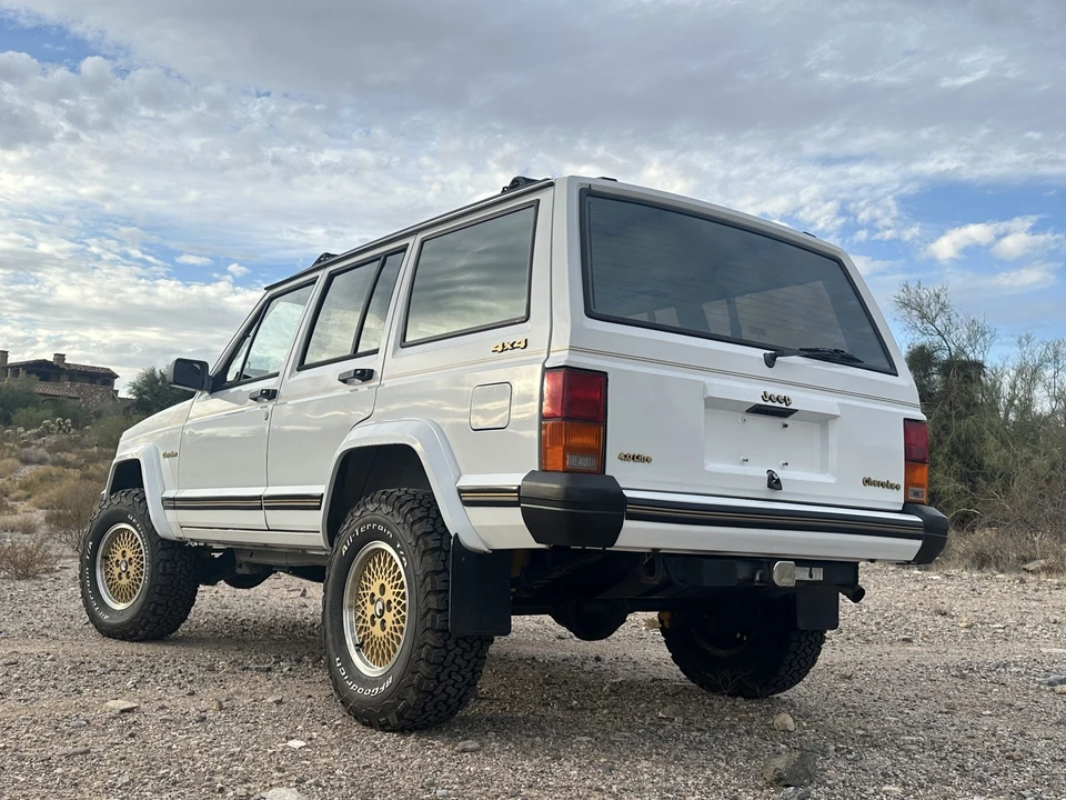 1990 Jeep XJ Cherokee - Image 11 of 31