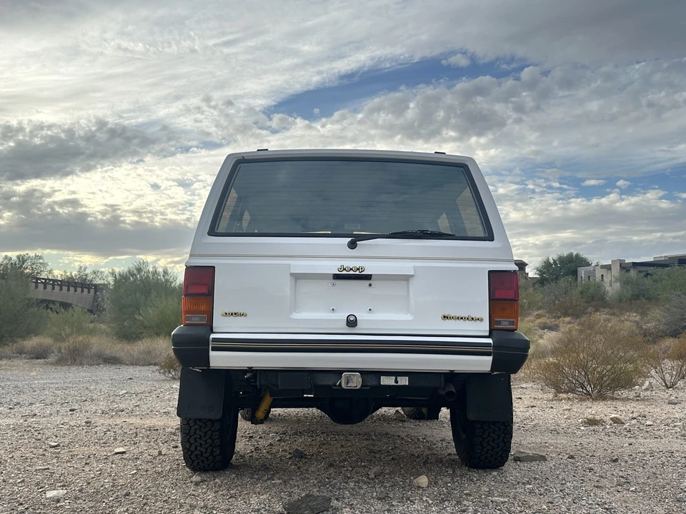 1990 Jeep XJ Cherokee - Image 10 of 31