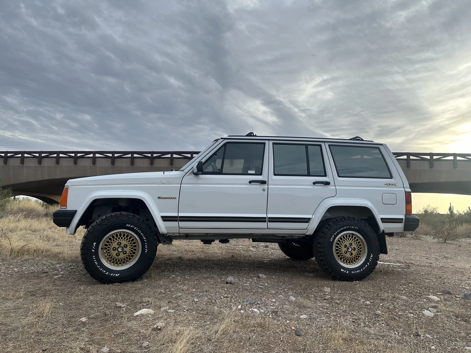 1990 Jeep XJ Cherokee - Image 12 of 31