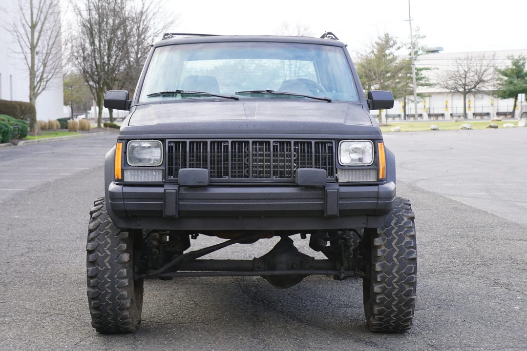 1990 Jeep XJ Cherokee - Image 9 of 31