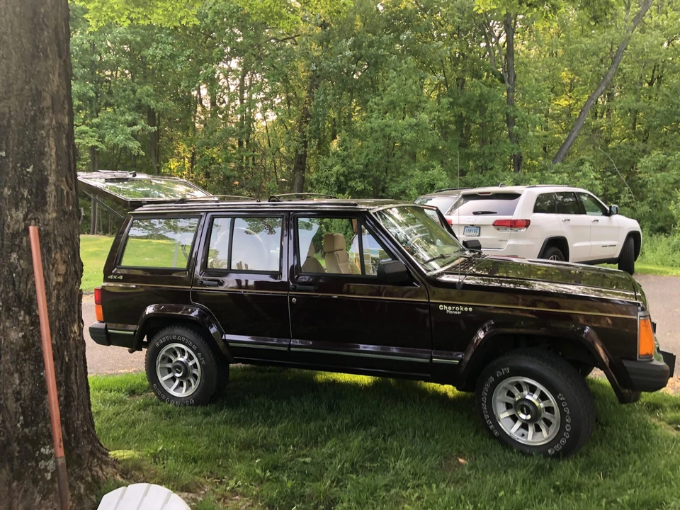 1990 Jeep XJ Cherokee - Image 7 of 31
