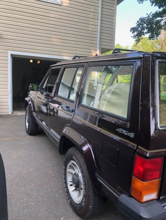 1990 Jeep XJ Cherokee - Image 19 of 31