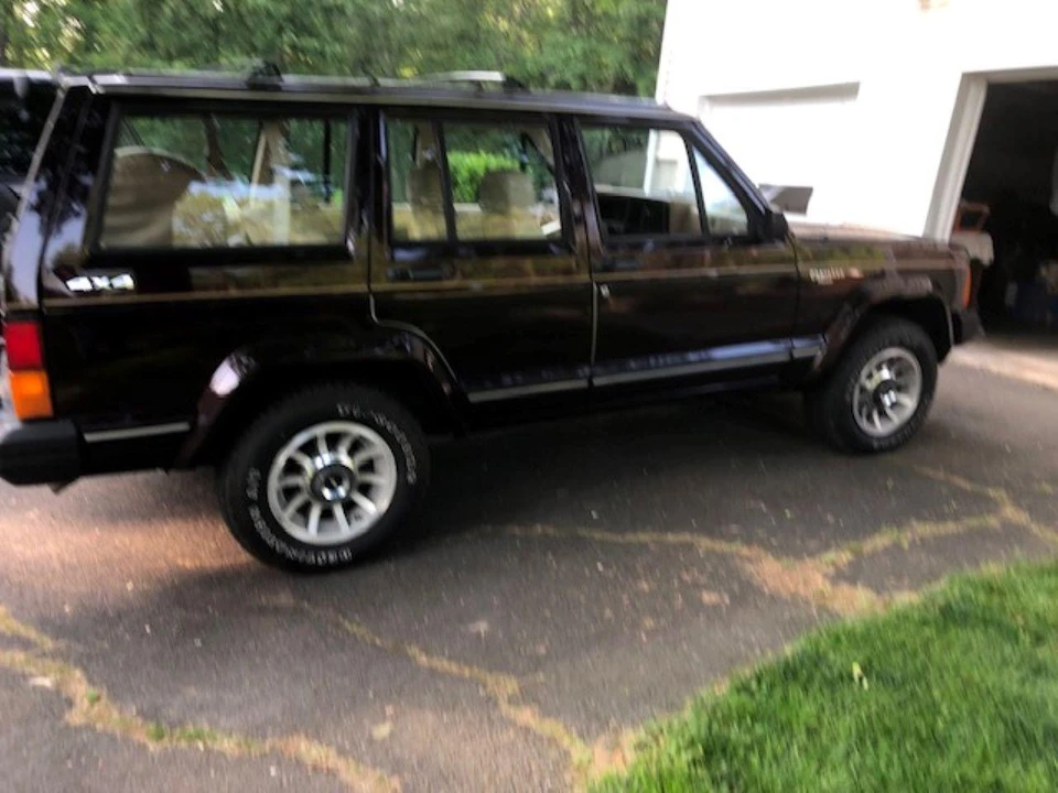 1990 Jeep XJ Cherokee - Image 6 of 31