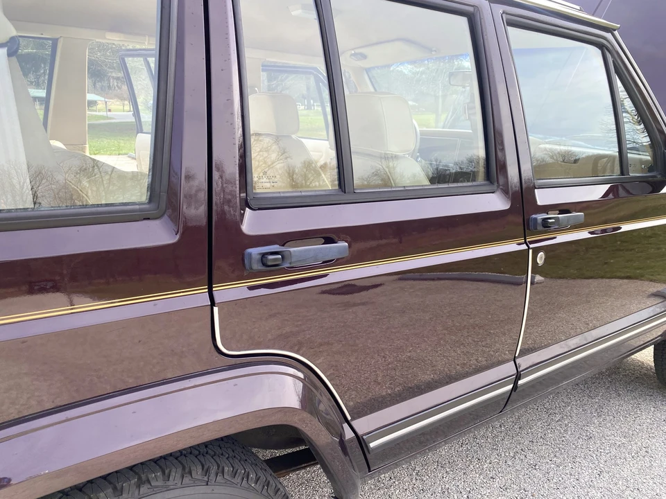 1990 Jeep XJ Cherokee - Image 30 of 31