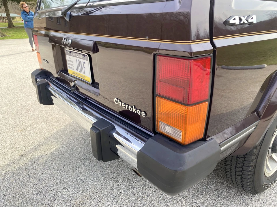 1990 Jeep XJ Cherokee - Image 27 of 31
